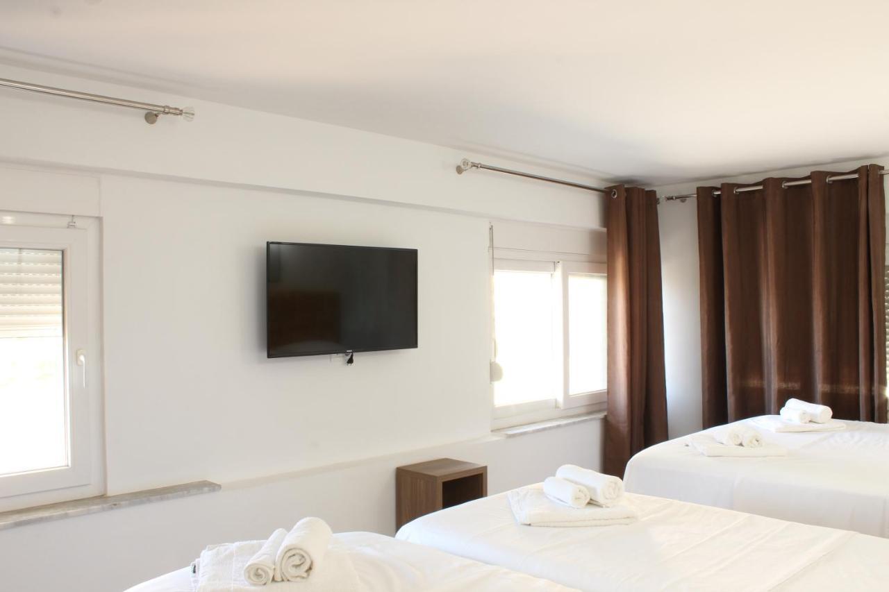 Elite Hotel Sarandë エクステリア 写真